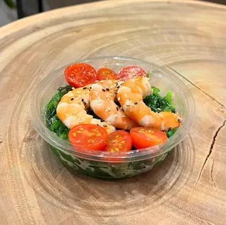 Timbal de langostinos y wakame