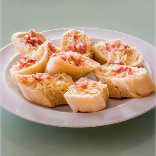 Pão d'Alho com Queijo e Bacon