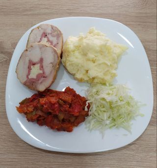 KOMPLET OBROK - Rolovana piletina