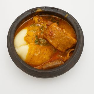 Placali Avec Sauce Graine