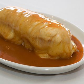 Cachorro com Molho de Francesinha
