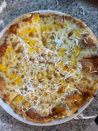 Pizza Cuatro Quesos