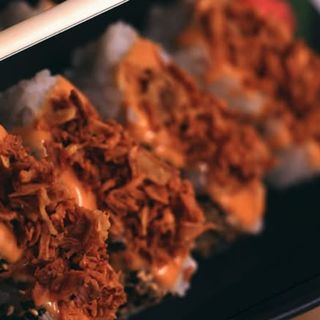 Uramaki spicy crunchy