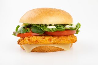 Chicken deluxe con patate fritte