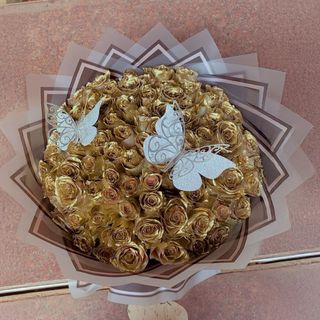 Gold Table Bouquet 11 batches of 20 stems 