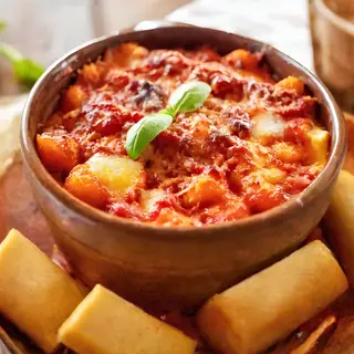 Gnocchi alla Sorrentina cotti nel forno a legna