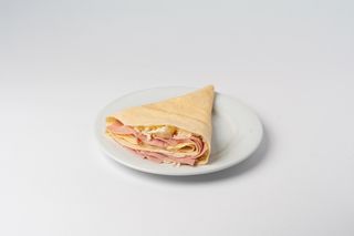 Palačinka sa šunkom, pavlakom i kačkavaljem