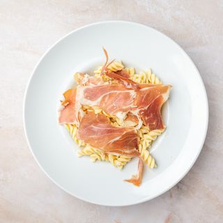 Pasta Prosciutto Picasso