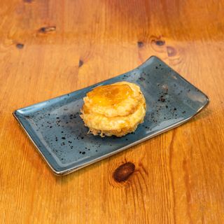 Manzana Con Queso De Cabra Y Mermelada