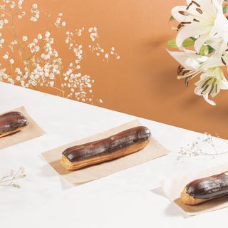 შოკოლადის ეკლერი