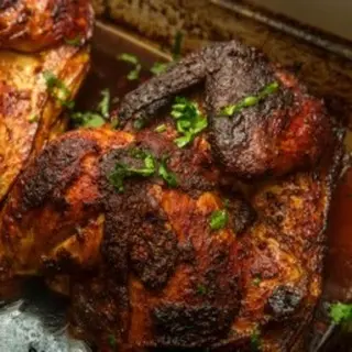Medio Pollo Asado Con Hierbas Aromáticas