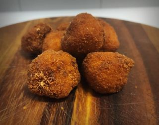 Mini arancini cacio e pepe -7 pezzi