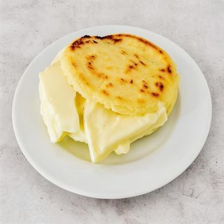 Arepa De Queso de mano