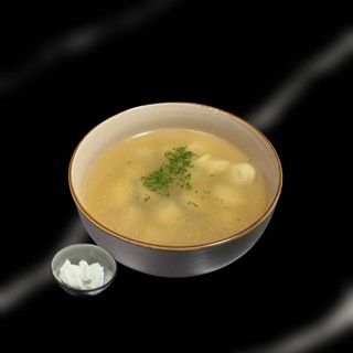 Пельмени с бульоном