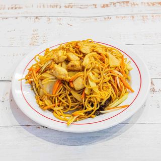 Chao Min com galinha