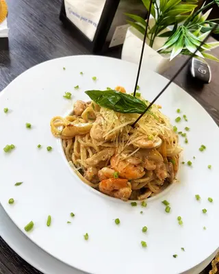 Spaghetti Fruits De Mer sauce tomate