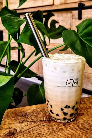 Milkshake De Leche Con Tapioca De Azúcar Moreno