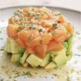 Tartar Salmón Con Aguacate