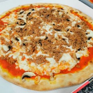Pizza Tonno