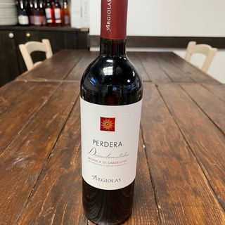 MONICA PERDERA CANTINA ARGIOLAS