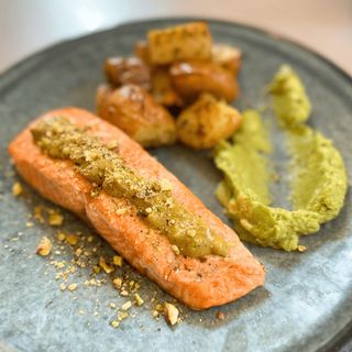 Salmon al Pistacho