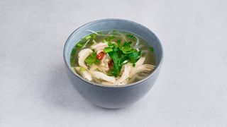Zupa Pho z kurczakiem / Pho with Chicken