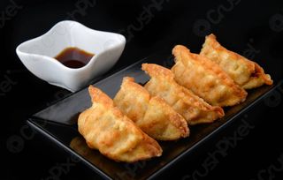 89B. Empanadillas fritas (6 und.)