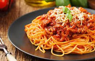 Спагети болонезв с  кашкавал (300г)