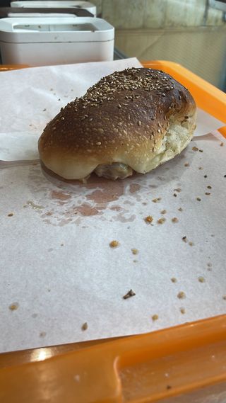 Salsiccia, salame piccante e sottiletta