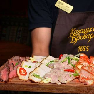 Гетьманська Тарель (340г)