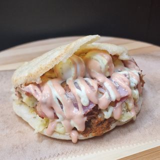 Arepa "La Guarimbera"