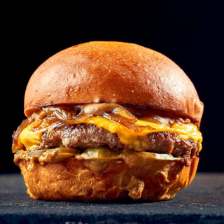 Hamburguesa philadelphia con patatas frias