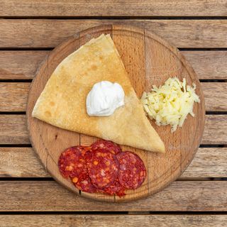 Slane palačinke sa kulenom, kačkavaljem i pavlakom