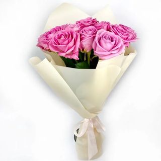 11 рожевих троянд