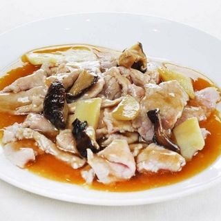 64. Pollo funghi e bambù