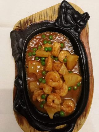 79 Gamberetti con piselli in salsa ''sa-za'' alla piastra