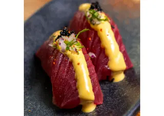Nigiri Atún Flambeado (2u)