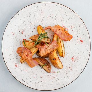 Домашний картофель с беконом/ Cartofi de casa cu becon