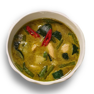 Gaeng Kiaw Wan Chicken with noodles