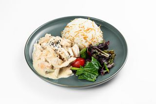 КУРИЦА В СЛИВОЧНОМ СОУСЕ (330г)