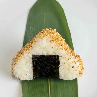 Onigiri Pasta Łosoś