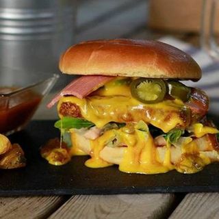 Burger Crispy Búfalo