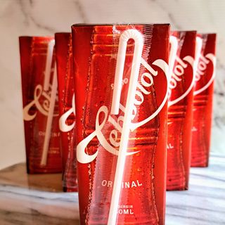 Teh botol sosro-Tè nero dolce indonesiano