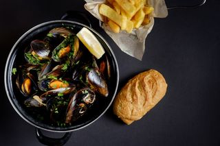 Midii in vin alb dupa reteta belgiana