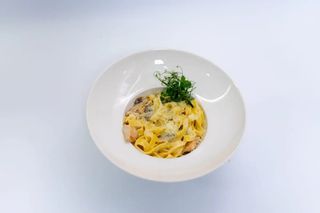 Fettucini cu pui si ciuperci