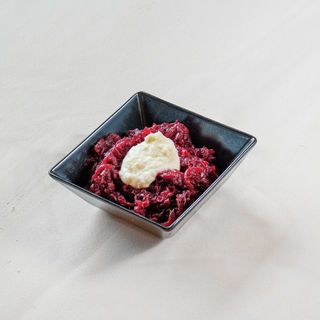 Sfeclă roșie cu hrean