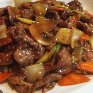 Ternera Con Salsa Picante