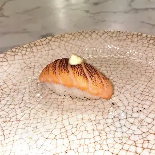 Sushi Nigiri Salmón Flameado Con Mayonesa