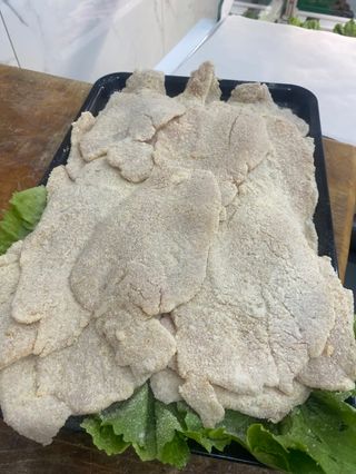 Cotolette di pollo impanate con uova e formaggio - 500 g