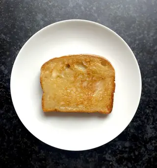 Pão Torrado com Manteiga